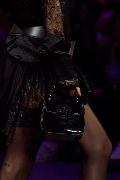 Look 123